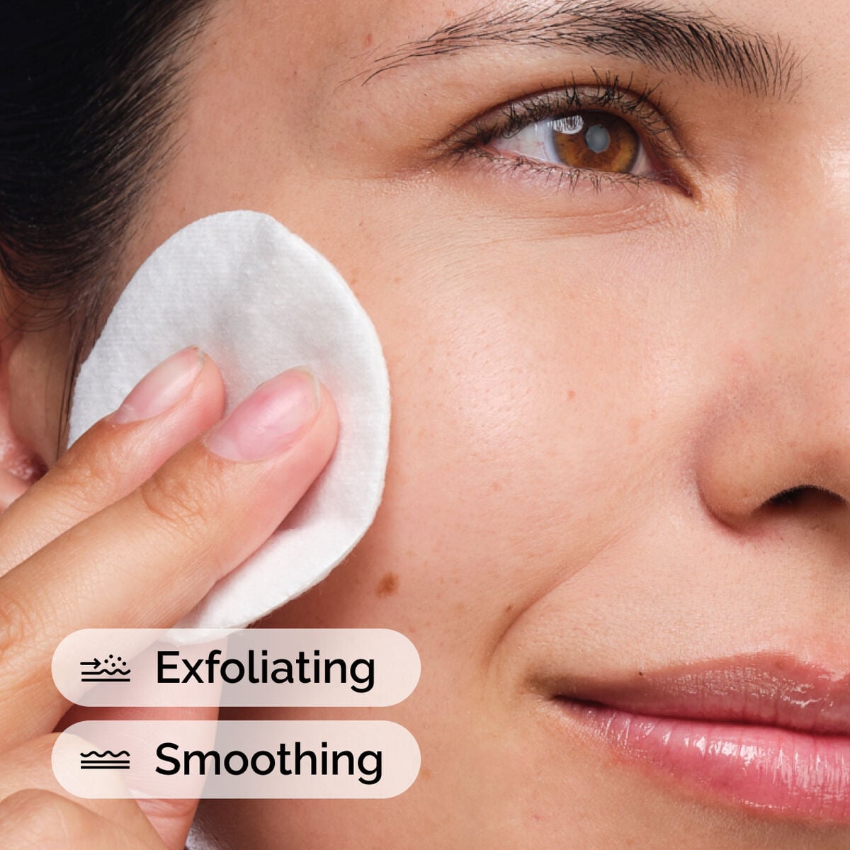 glycolic-acid-7-exfoliating-toner-p6 ord-glycolic-acid-exfoliating-toner-model-application-with-benefits.jpg